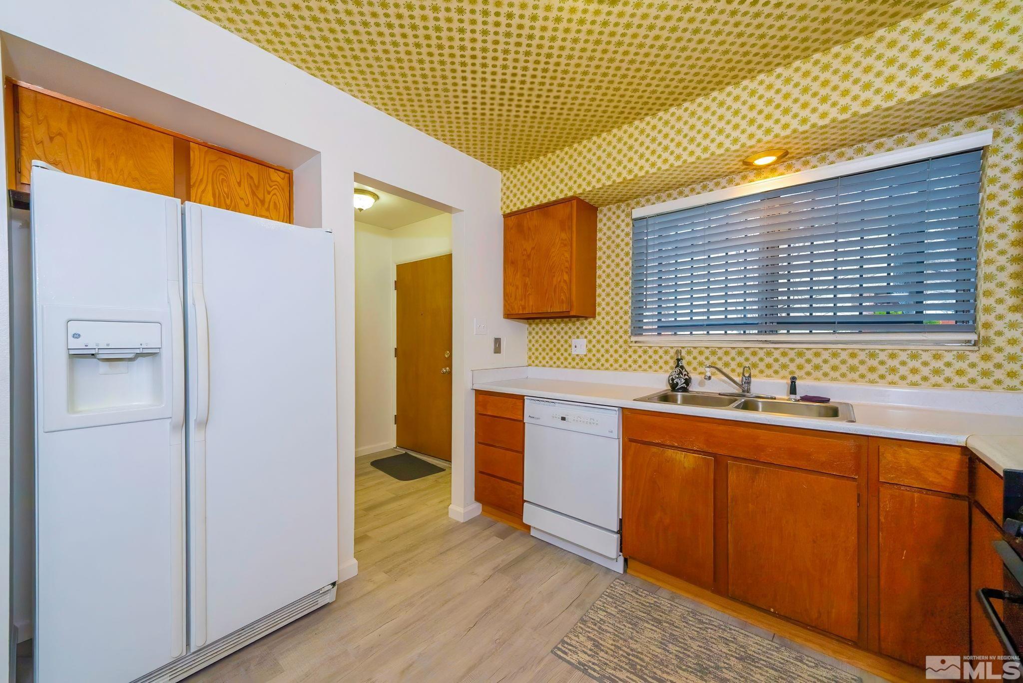 270 Smithridge Park Reno, NV 89502 - Photo 8 of 25 Photo 8