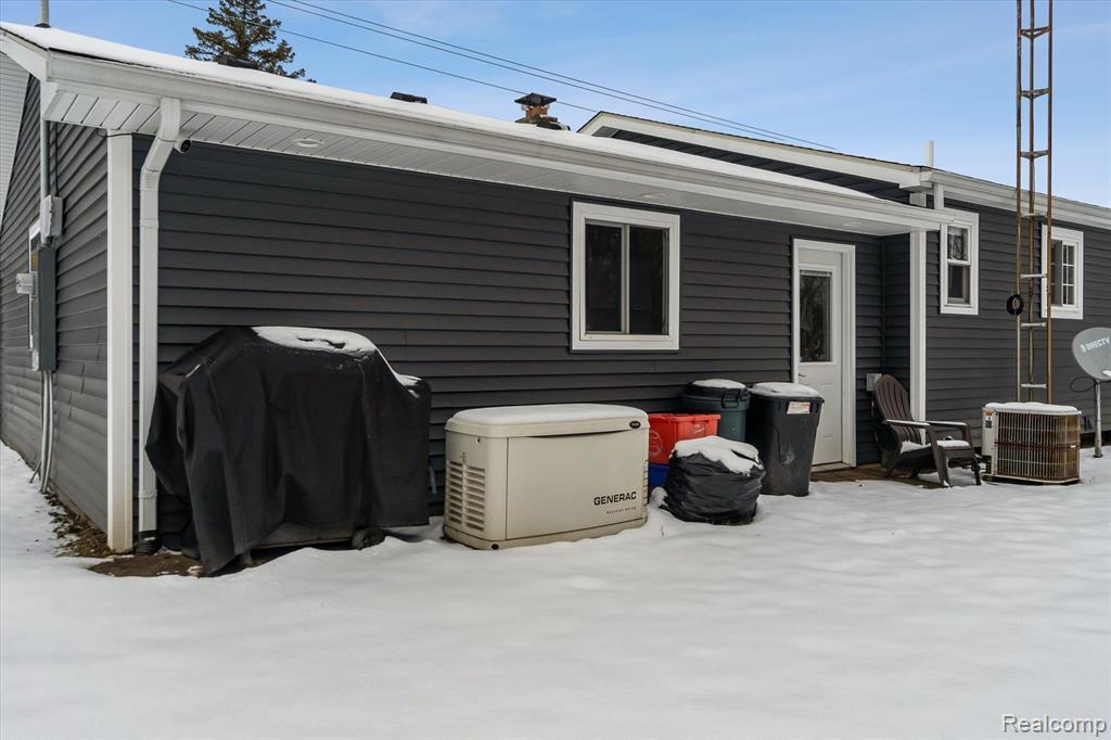 9481 Coldwater Road Flushing, MI 48433 - Photo 36 of 40