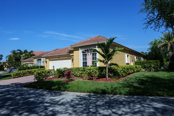 $599,999 | 8058 Via Hacienda, Riviera Beach, FL 33418