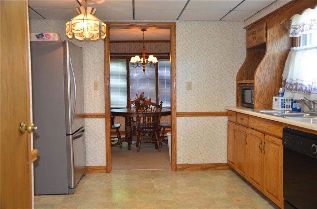 2255 Valley View Road Hermitage, PA 16148 - Photo 12 of 24 LARGE OPEN KITCHEN