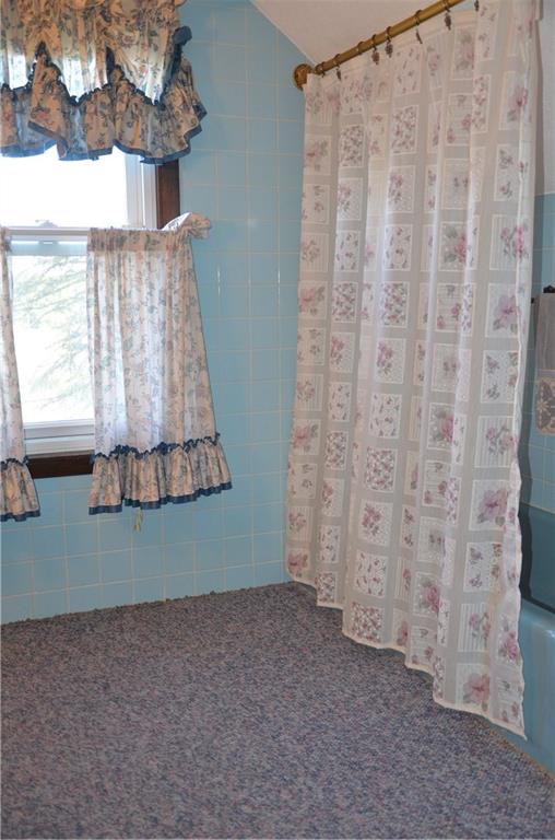 2255 Valley View Road Hermitage, PA 16148 - Photo 22 of 24 2ND FLOOR BATHROOM