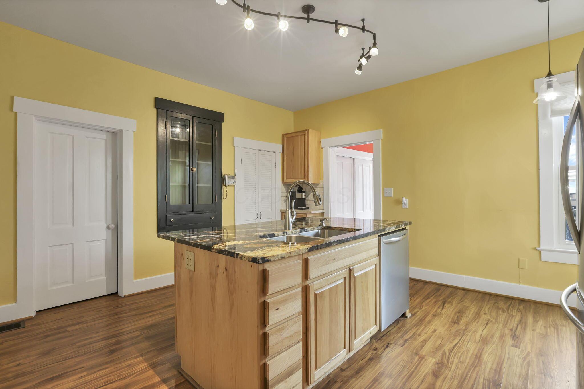 799 James Road Granville, OH 43023 - Photo 26 of 106