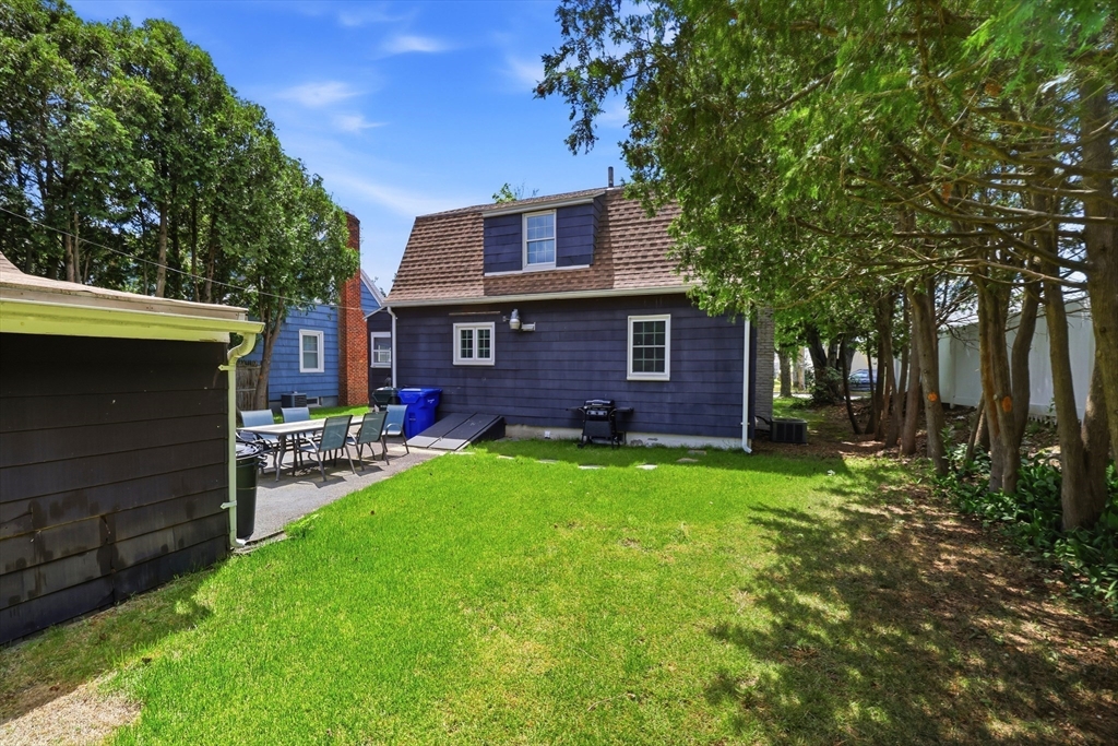 15 Lucerne Road Springfield, MA 01119 - Photo 22 of 22