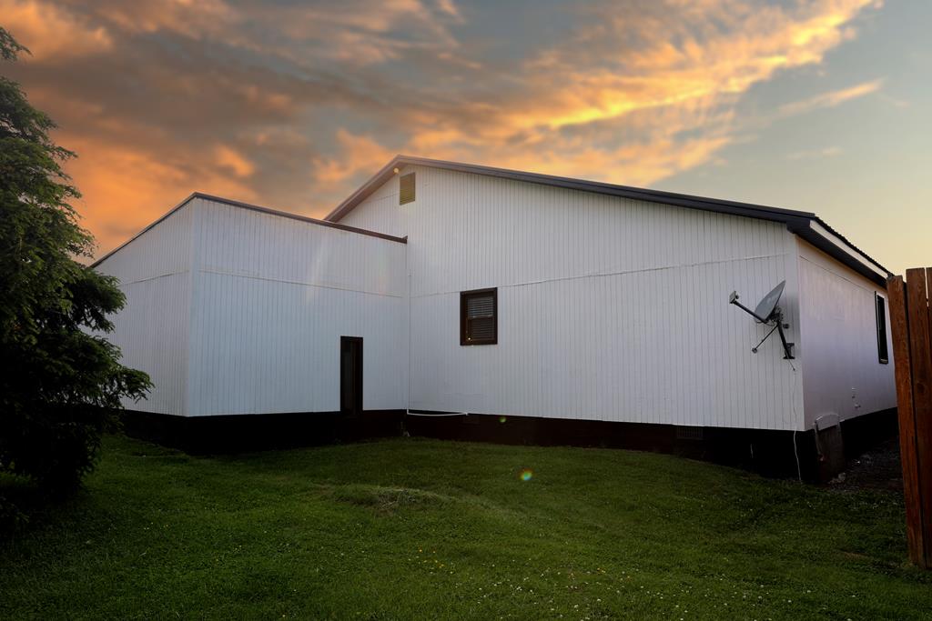 1118 Whitetop Road Chilhowie, VA 24319 - Photo 3 of 73 Gallery Image 3