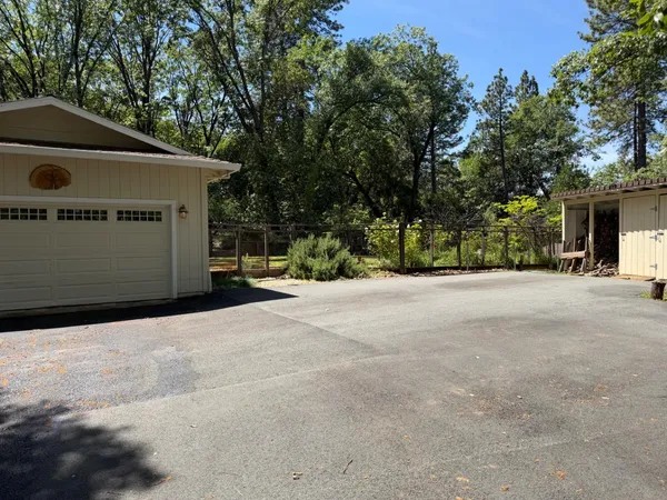 $319,000 | 14041 Druid Lane, Pine Grove, CA 95665