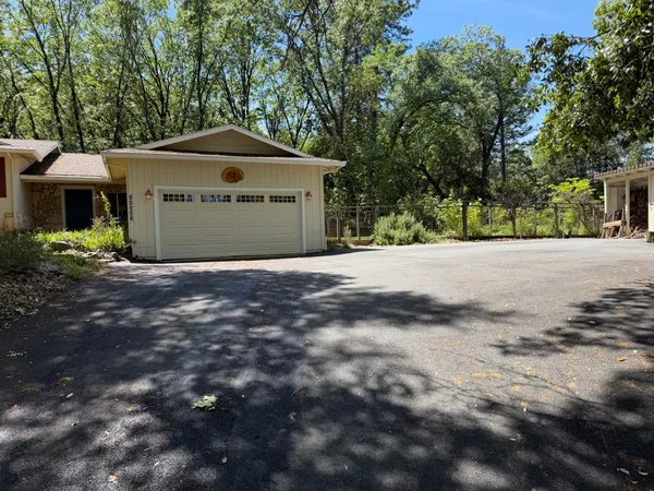 $319,000 | 14041 Druid Lane, Pine Grove, CA 95665