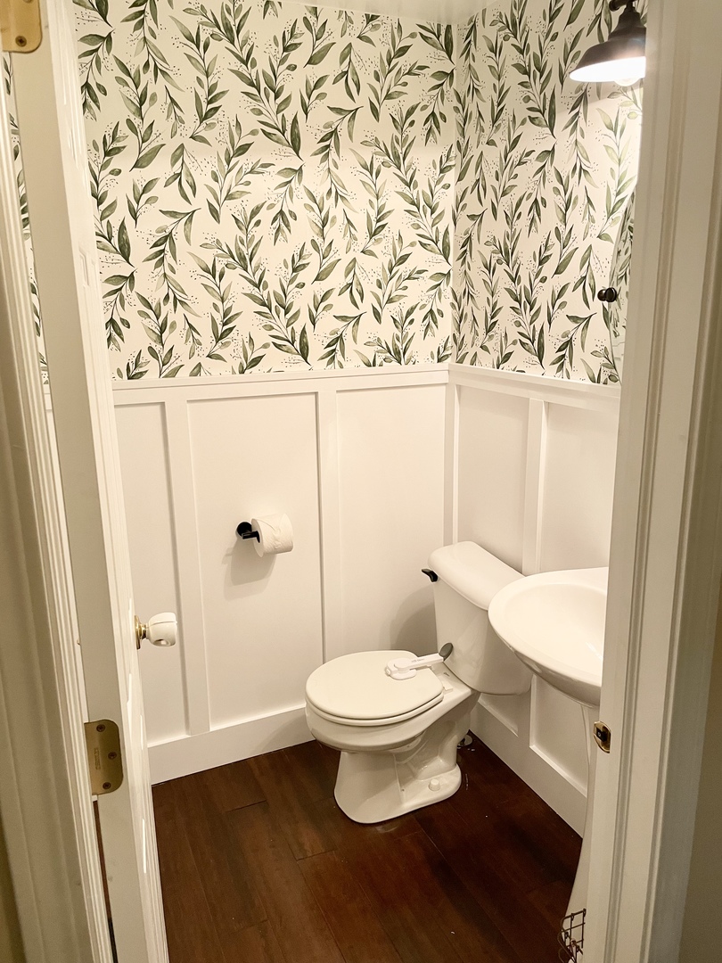 240 Copper Mountain Drive Gilberts, IL 60136 - Photo 15 of 30 a bathroom with a toilet and a shower curtain