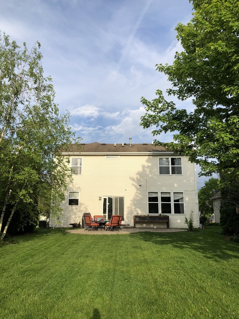 240 Copper Mountain Drive Gilberts, IL 60136 - Photo 3 of 30 a view of a house with backyard