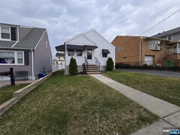 $520,000 | 451 Wilson Avenue, Lyndhurst, NJ 07071