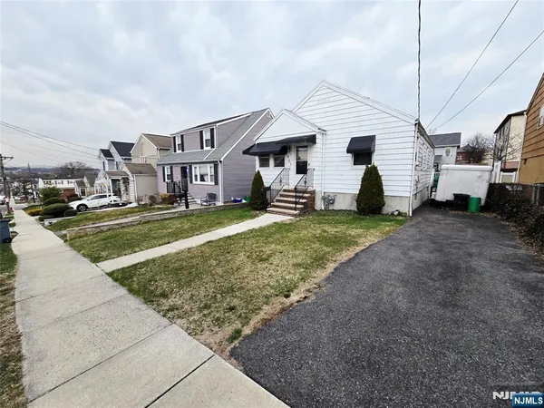 $520,000 | 451 Wilson Avenue, Lyndhurst, NJ 07071