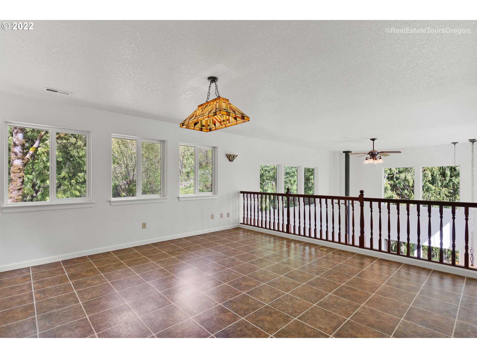 20250 Southwest Jaquith Road Newberg, OR 97132 - Photo 18 of 31 Gallery Image 18