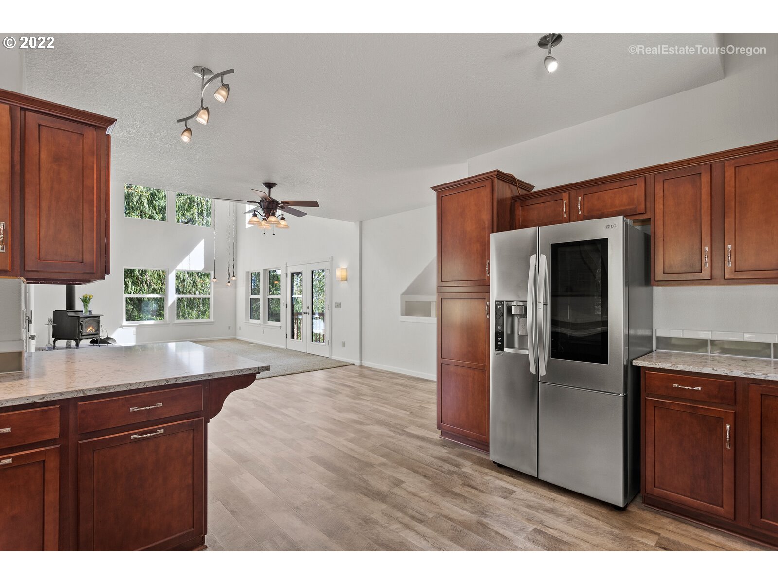 20250 Southwest Jaquith Road Newberg, OR 97132 - Photo 7 of 31 Gallery Image 7