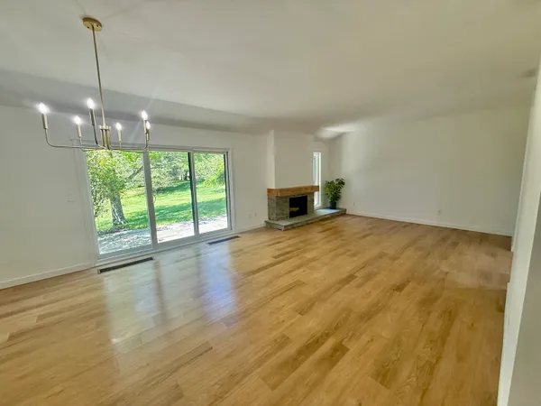 $409,000 | 740 Heritage Village, Unit B, Southbury, CT 06488