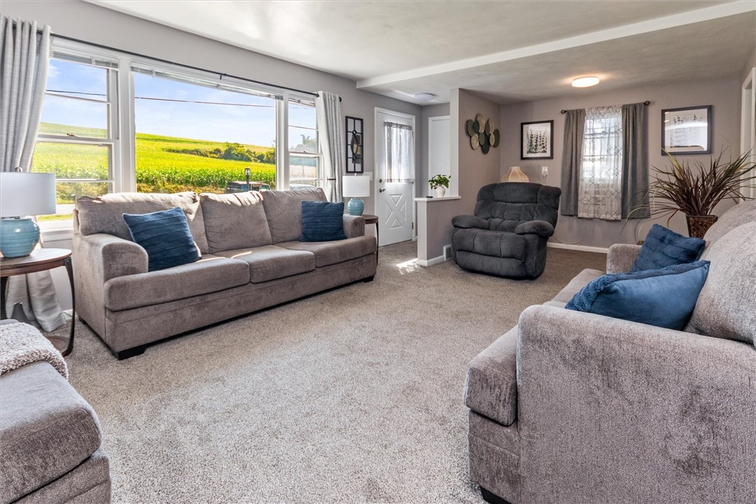 946 Highway 88 Phelps, NY 14513 - Photo 25 of 48 living room