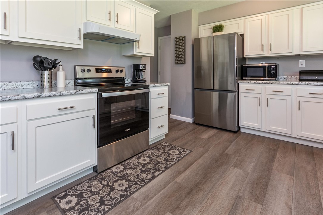 946 Highway 88 Phelps, NY 14513 - Photo 33 of 48 kitchen