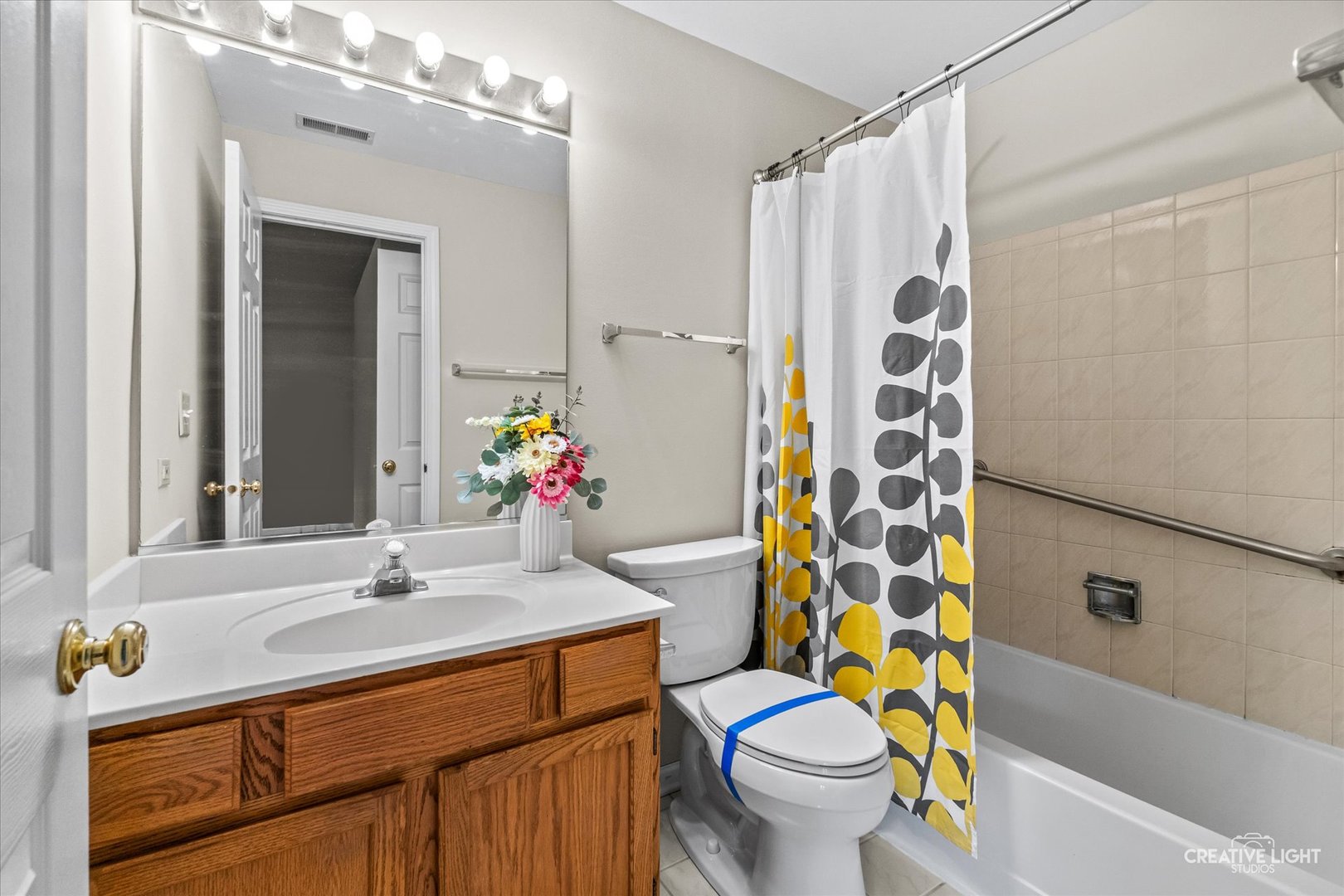 8225 Ripple Ridge, Unit 8225 Darien, IL 60561 - Photo 17 of 20 Gallery Image 17