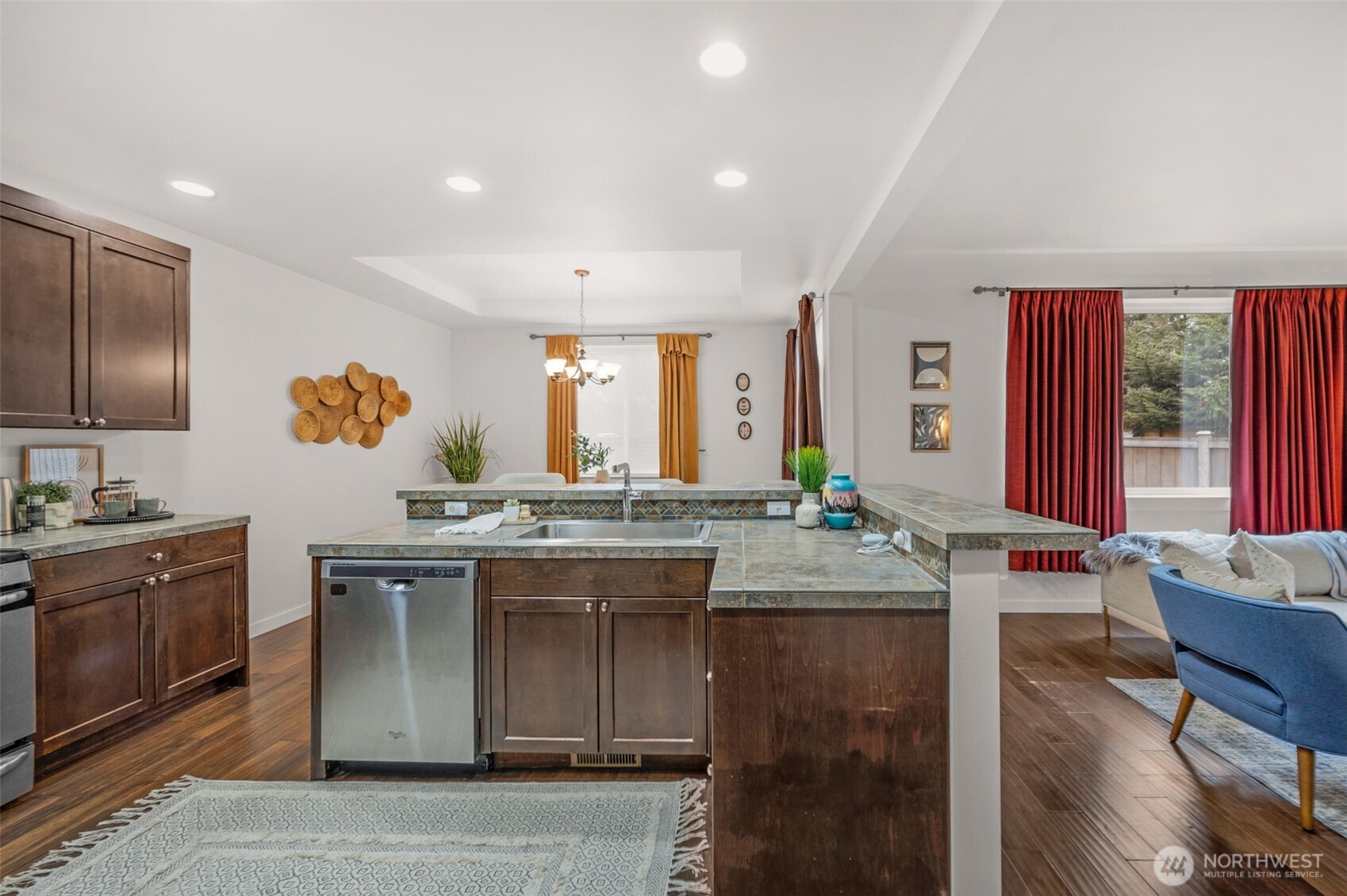 317 204th Place Southeast Bothell, WA 98012 - Photo 9 of 33