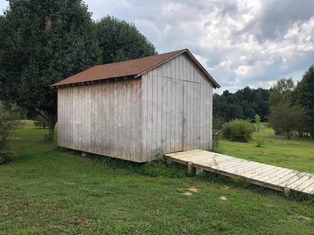 229 Poplar Grove Road Summer Shade, KY 42166 - Photo 13 of 21 Gallery Image 13
