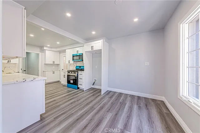 a view of a pathway of a building