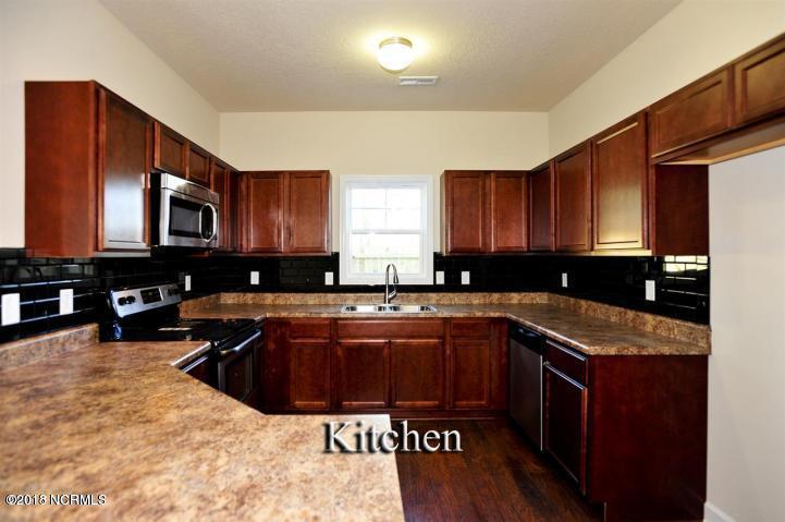347 Frisco Way Holly Ridge, NC 28445 - Photo 6 of 25 FOLKSTONE KITCHEN 3
