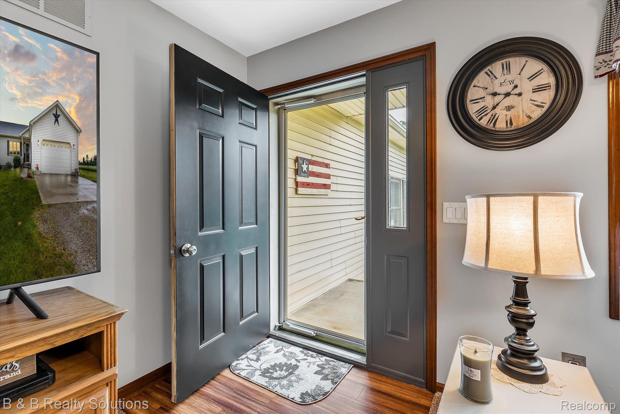 6948 Murray Road Brown City, MI 48416 - Photo 6 of 58