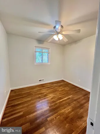 a view of empty room with window