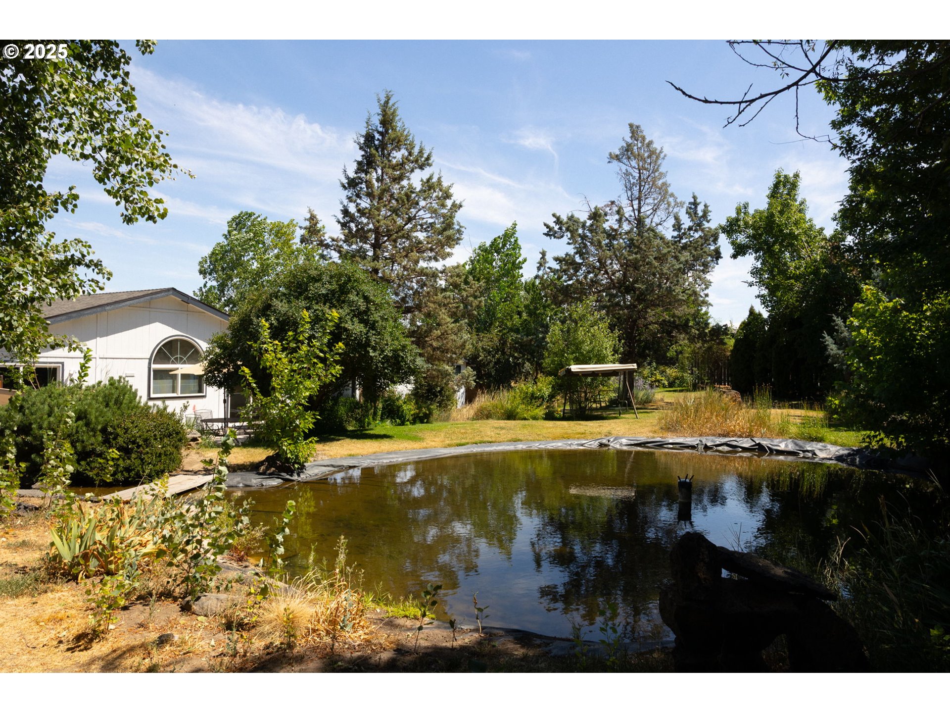 2636 Southwest Mariposa Loop Redmond, OR 97756 - Photo 20 of 44