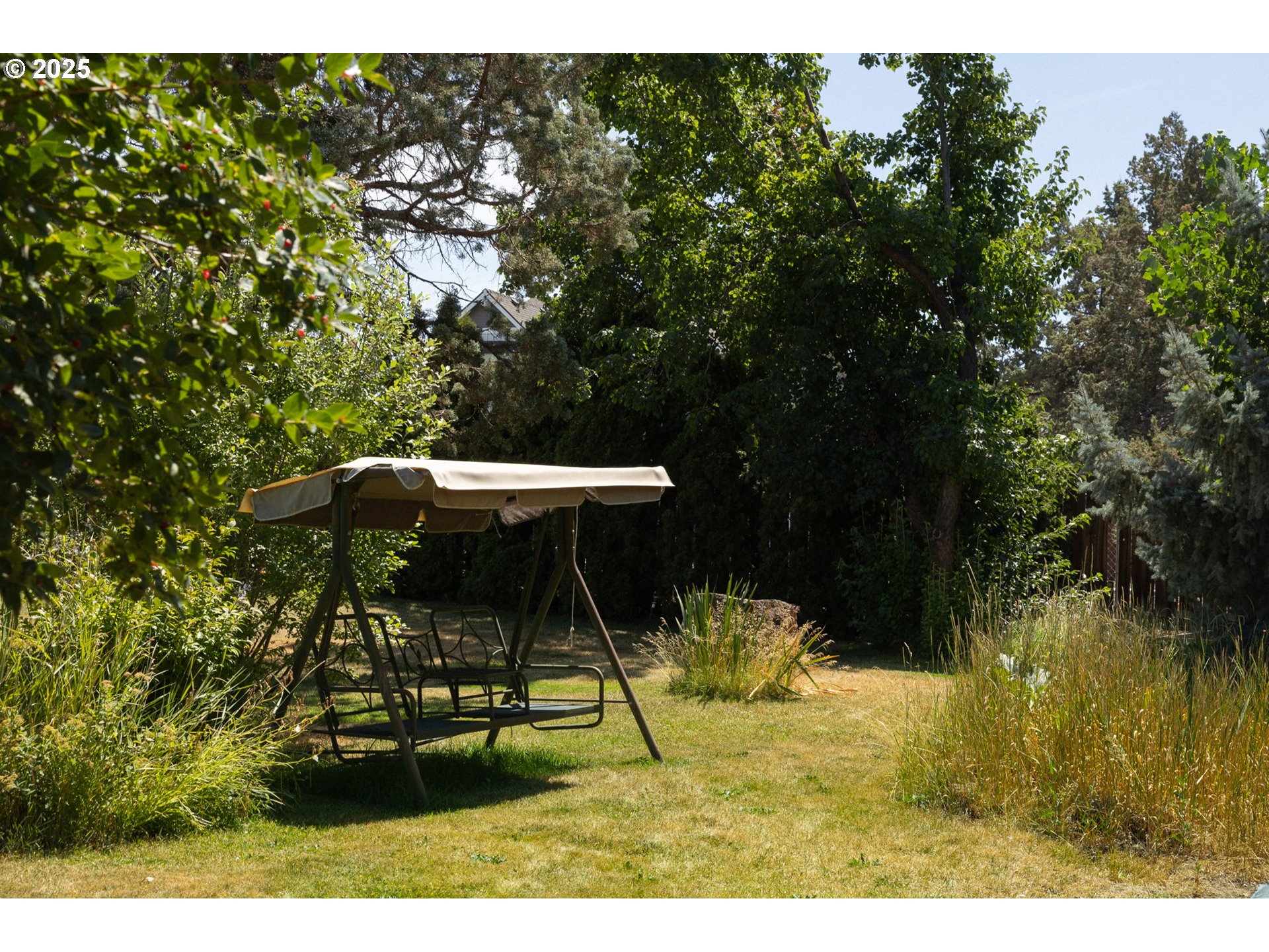 2636 Southwest Mariposa Loop Redmond, OR 97756 - Photo 22 of 44