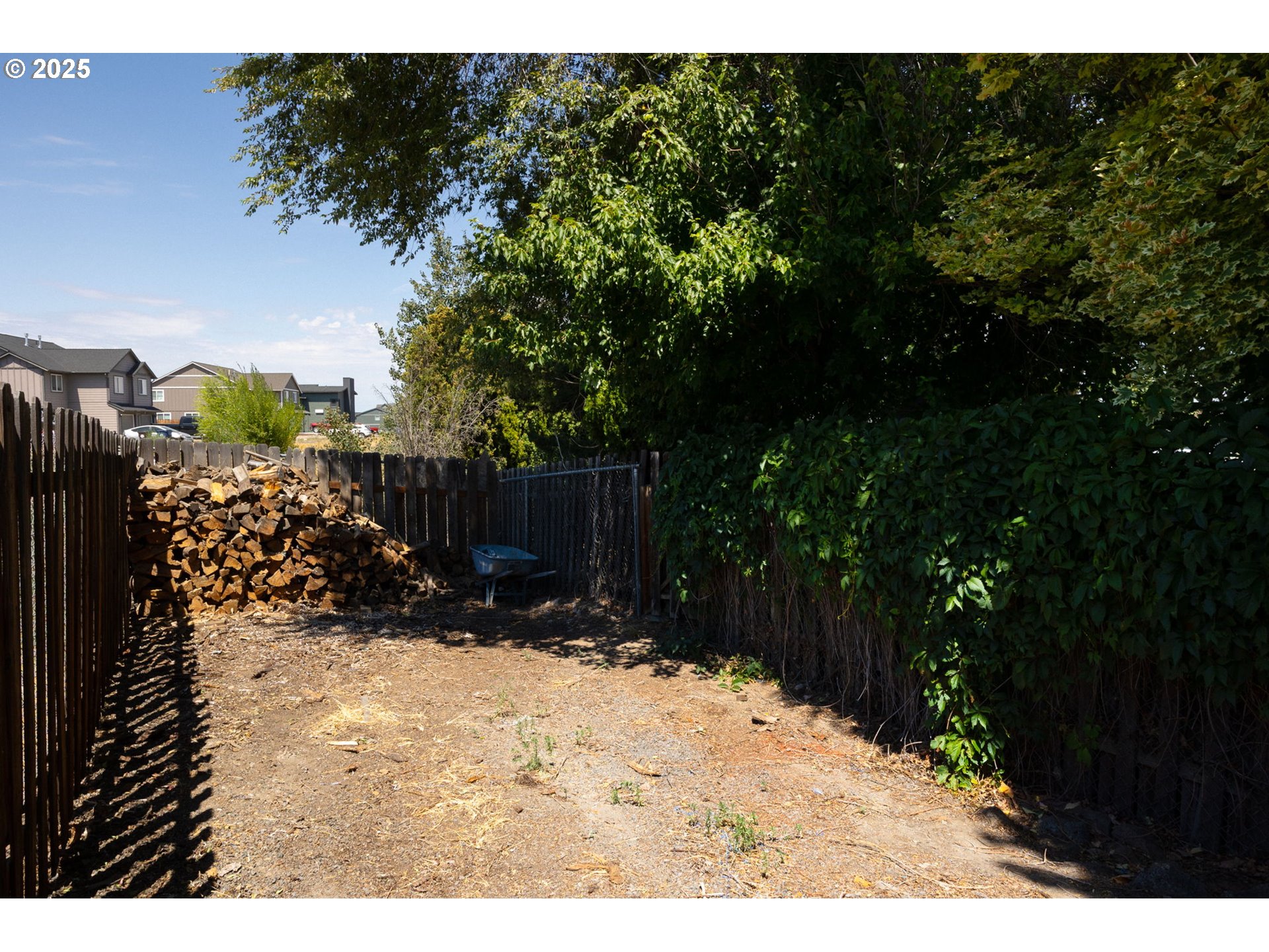 2636 Southwest Mariposa Loop Redmond, OR 97756 - Photo 34 of 44