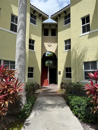 $3,000 | 290 Northwest 109th Avenue, Unit 107, Miami, FL 33172