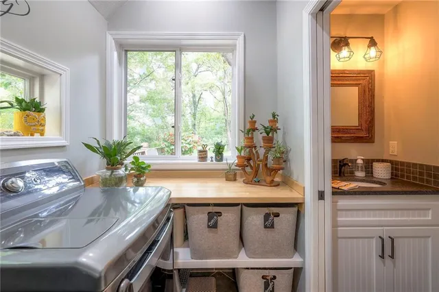 $750,000 | 8675 Shorewood Drive, De Soto, KS 66018