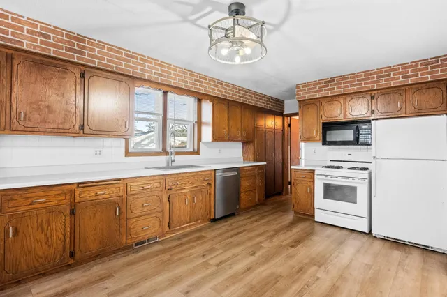 $249,900 | 509 7th Avenue East, Alexandria, MN 56308