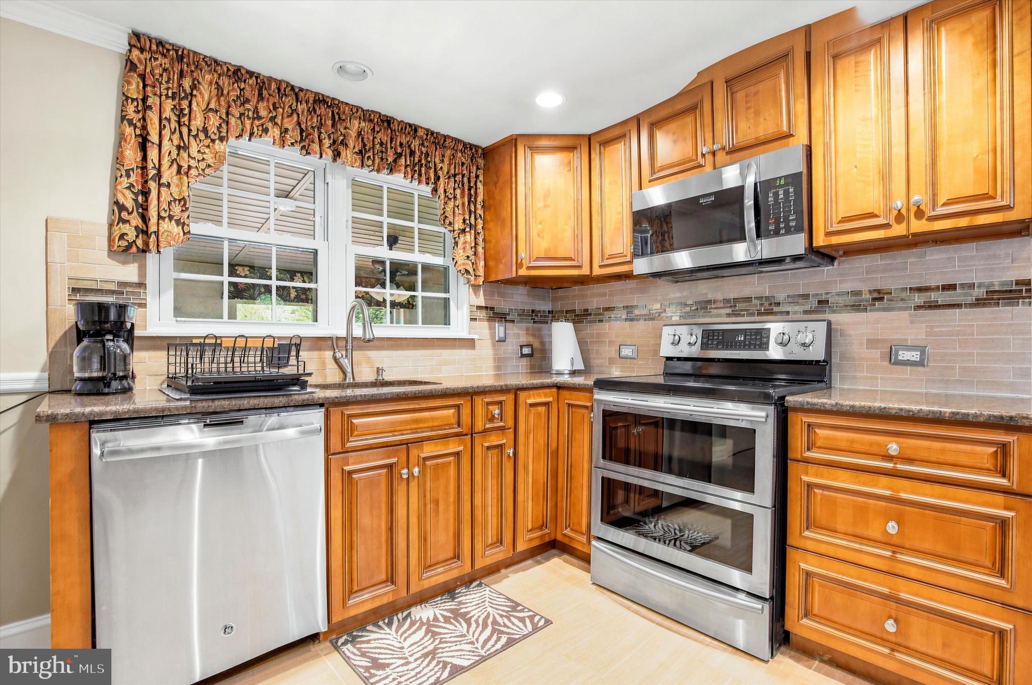 801 Valley Road Warminster, PA 18974 - Photo 6 of 24