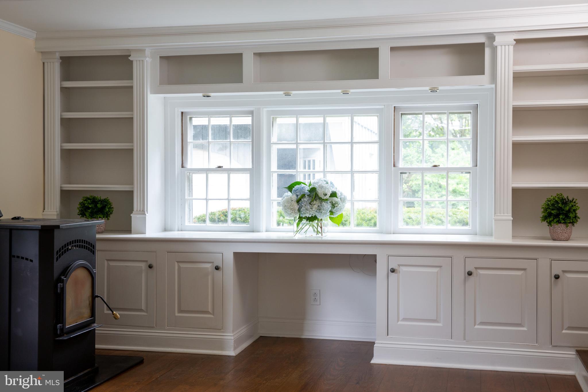 13 Wendover Road Yardley, PA 19067 - Photo 14 of 35 Lovely family room w/natural light and built-ins.