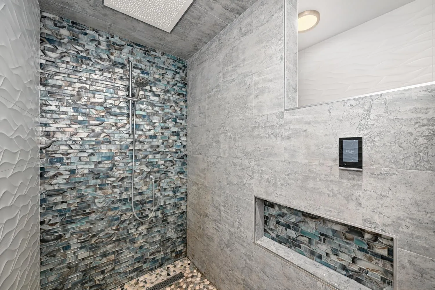 26138 Jesmond Dene Road Escondido, CA 92026 - Photo 13 of 34 a bathroom with a shower