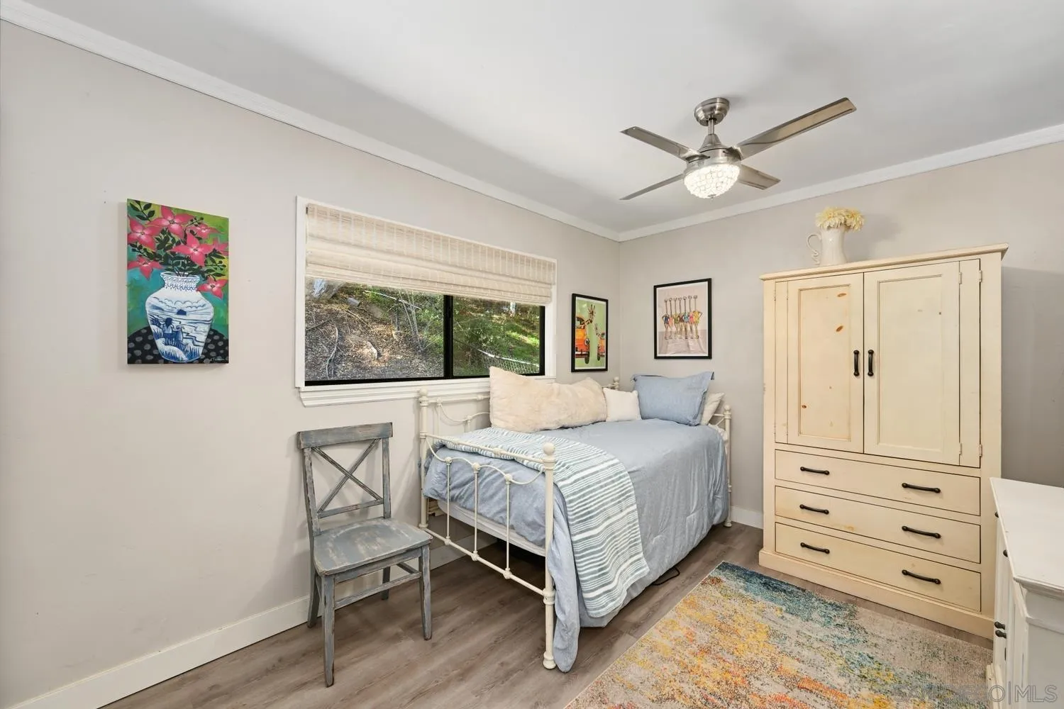 26138 Jesmond Dene Road Escondido, CA 92026 - Photo 15 of 34 a bedroom with a large bed and a window