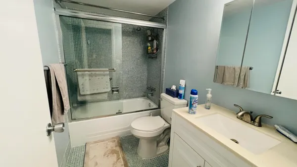 $1,500 | 11 Golfs Edge, Unit E, West Palm Beach, FL 33417