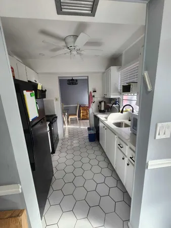$1,500 | 11 Golfs Edge, Unit E, West Palm Beach, FL 33417