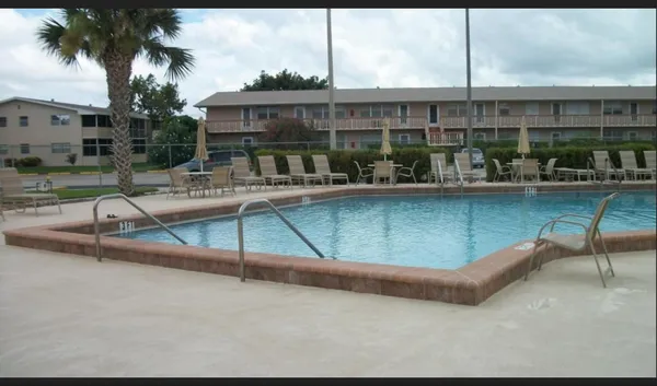 $1,500 | 11 Golfs Edge, Unit E, West Palm Beach, FL 33417