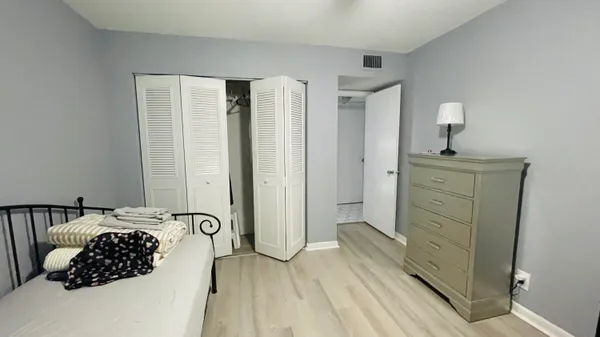 $1,500 | 11 Golfs Edge, Unit E, West Palm Beach, FL 33417