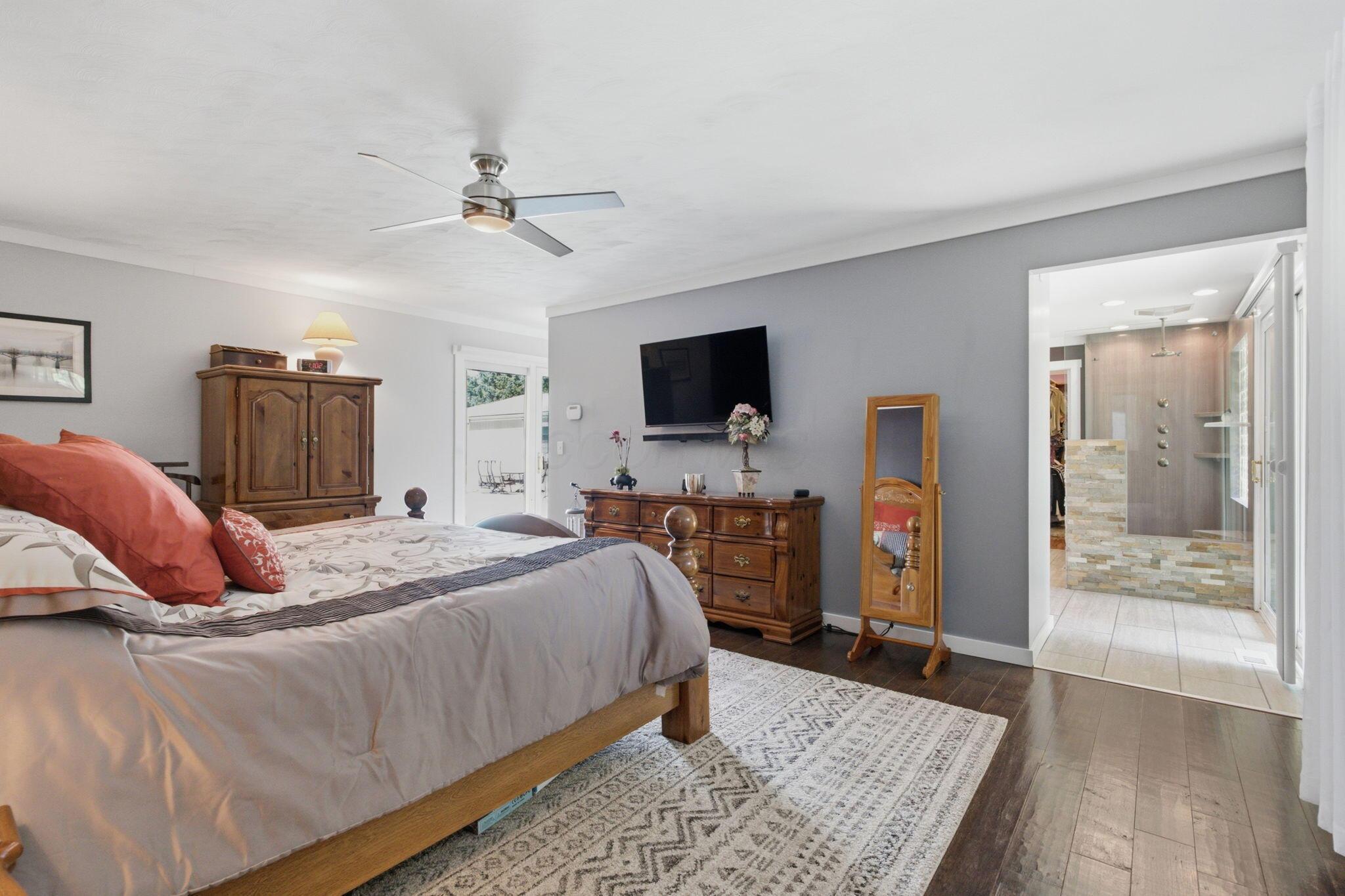 7232 Lee Road Westerville, OH 43081 - Photo 47 of 122 Owner Suite