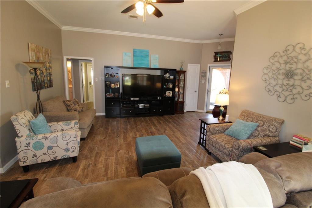 3605 Rigolette Road Pineville, LA 71360 - Photo 10 of 40 Gallery Image 10