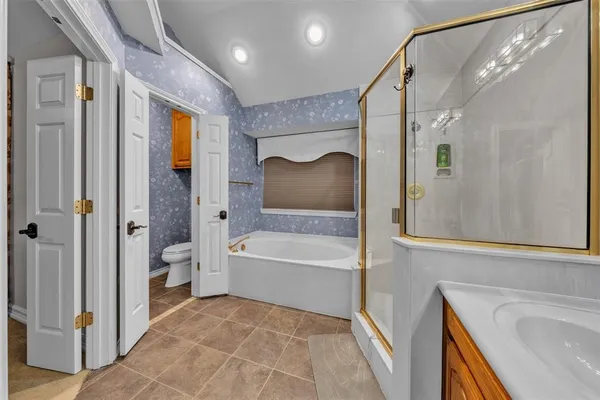 $2,800 | 817 Turnberry Drive, Mansfield, TX 76063