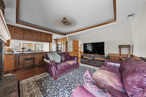$2,800 | 817 Turnberry Drive, Mansfield, TX 76063