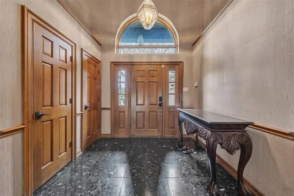 $2,800 | 817 Turnberry Drive, Mansfield, TX 76063