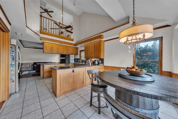 $2,800 | 817 Turnberry Drive, Mansfield, TX 76063