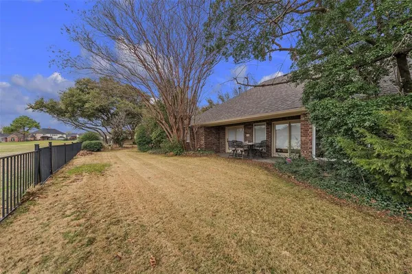 $2,800 | 817 Turnberry Drive, Mansfield, TX 76063