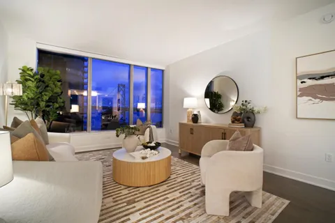 $1,949,888 | 338 Main Street, Unit 18B, San Francisco, CA 94105