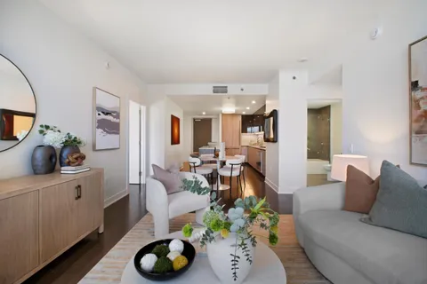$1,949,888 | 338 Main Street, Unit 18B, San Francisco, CA 94105
