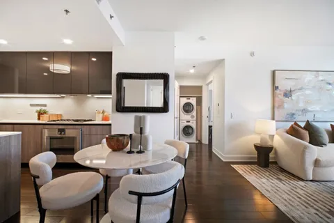 $1,949,888 | 338 Main Street, Unit 18B, San Francisco, CA 94105